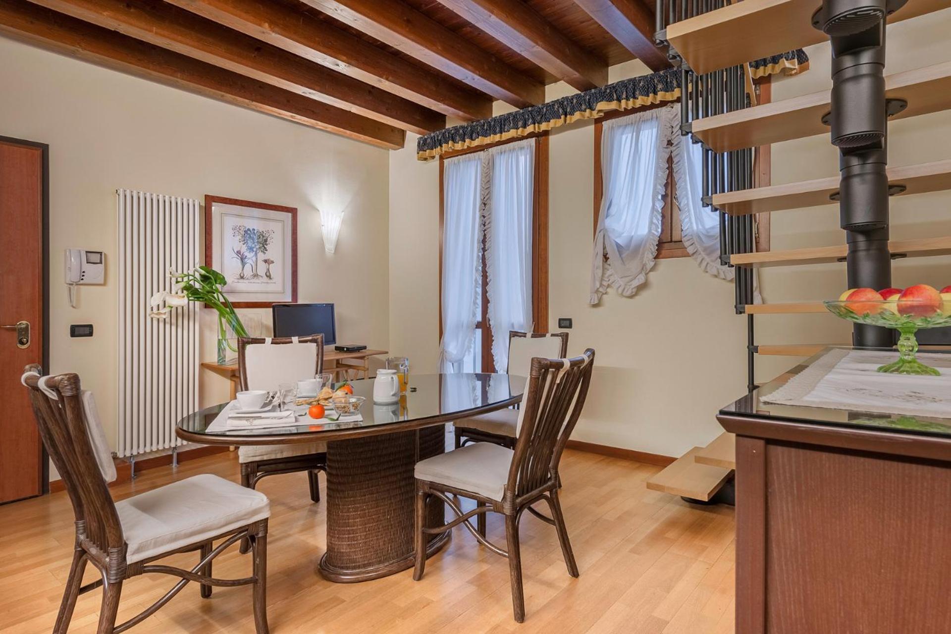 טרוויסו Palazzo Brando - Living Apartments מראה חיצוני תמונה