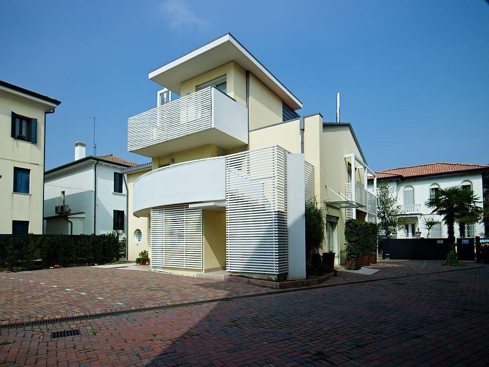 טרוויסו Palazzo Brando - Living Apartments מראה חיצוני תמונה